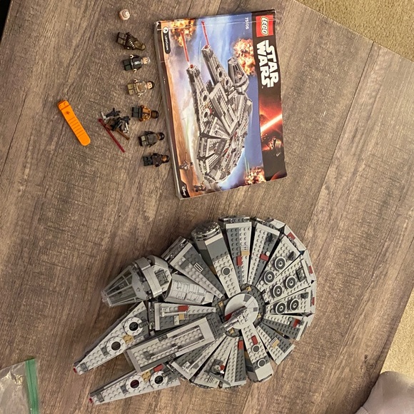 LEGO Star Wars Millennium Falcon